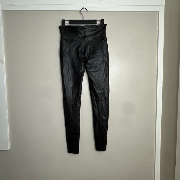SPANX faux leather pull on stretchy leggings size M - Picture 4 of 6